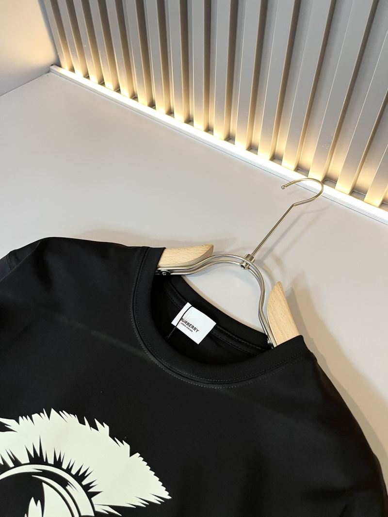 Burberry T-Shirts